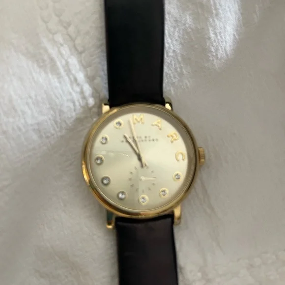 Marc Jacobs Watch - Picture 3 of 8